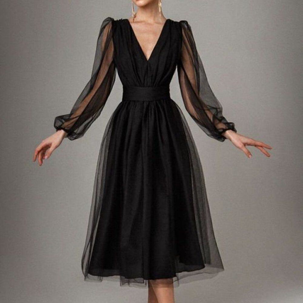 Stunning Black Elegant Tulle Wedding Dress, Size Small